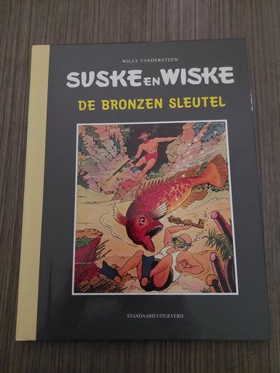 Suske en Wiske - De Bronzen Sleutel - Hc luxe album met linnen rug + bijlage - (2000) - Middelkerke