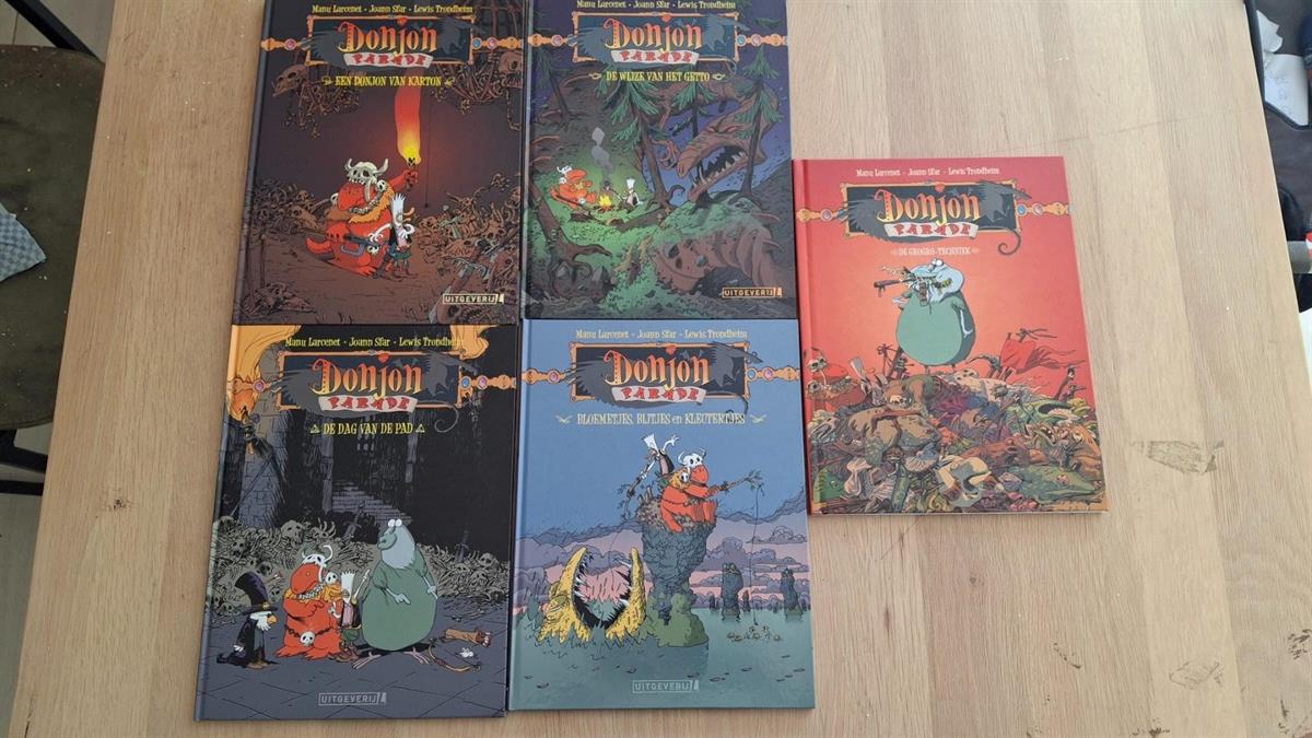 Donjon Parade - Nrs. 1 t/m 5 compleet - HC - 1e druk (2005-2020)