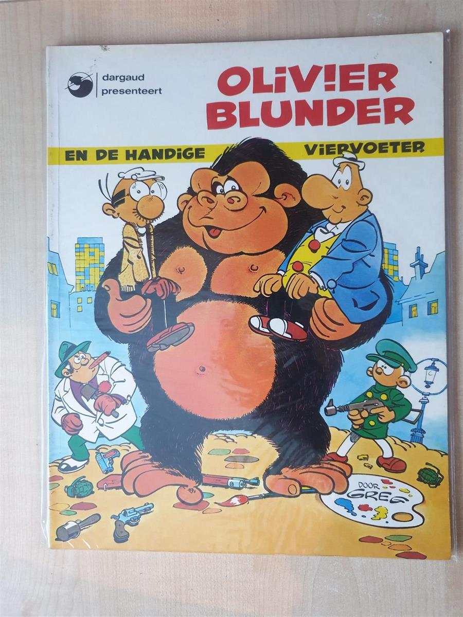 Olivier Blunder - en de handige viervoeter - SC - 1e druk - 1979